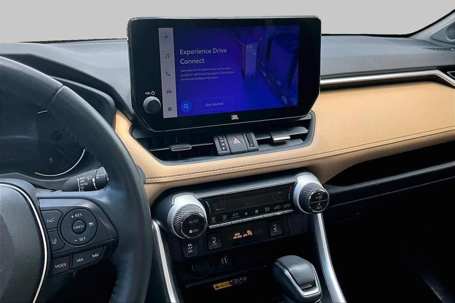 2024 Toyota RAV4 Hybrid XLE Premium - 6