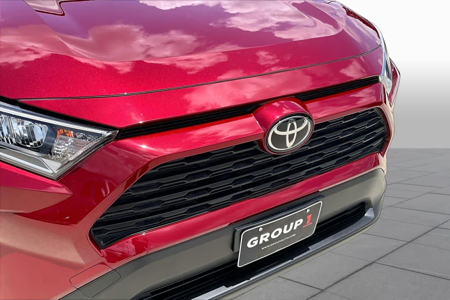 2019 Toyota RAV4 XLE Ruby Flare Pearl at Honda of Clear Lake
