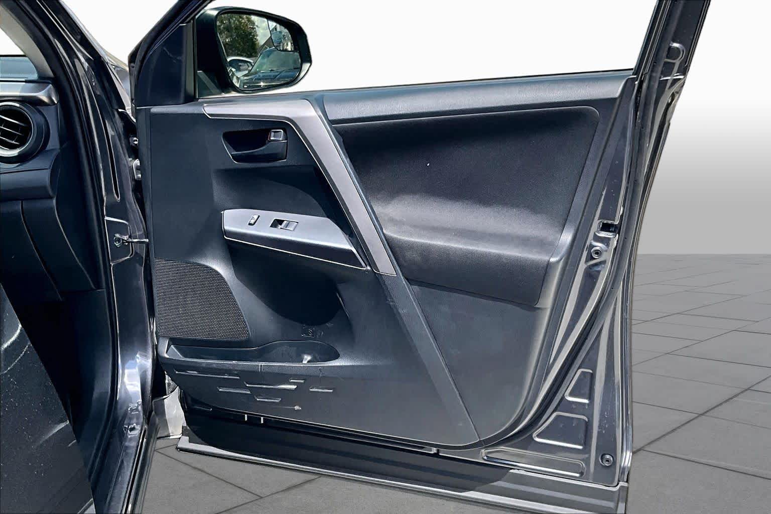 2018 Toyota RAV4 LE Magnetic Gray Metallic at HGreg Houston