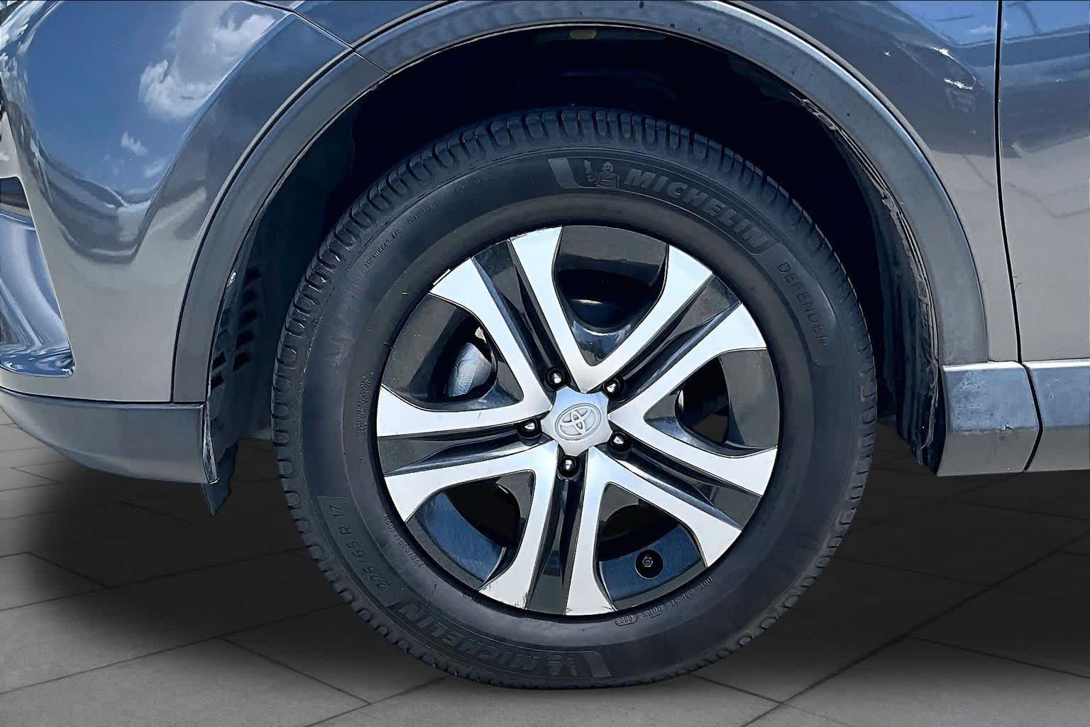 2018 Toyota RAV4 LE Magnetic Gray Metallic at HGreg Houston