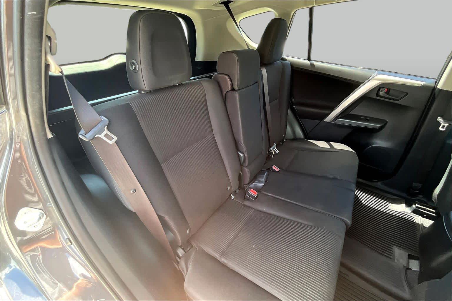 2018 Toyota RAV4 LE Magnetic Gray Metallic at HGreg Houston