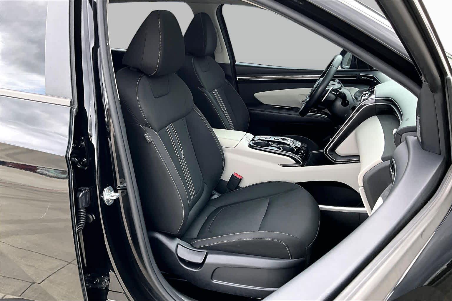 2022 Hyundai Tucson Hybrid photo 9 of 32