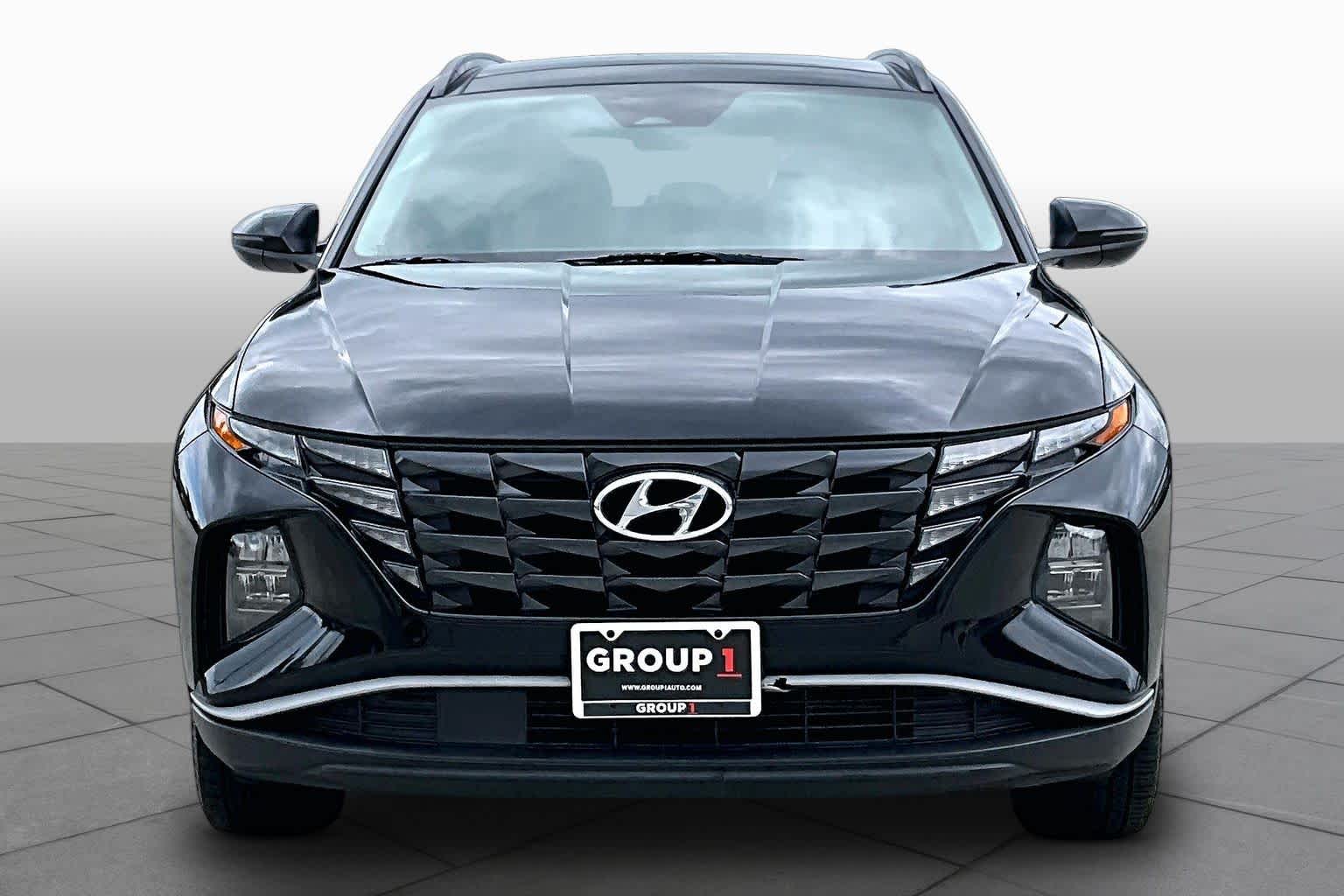 2022 Hyundai Tucson Hybrid photo 4 of 32