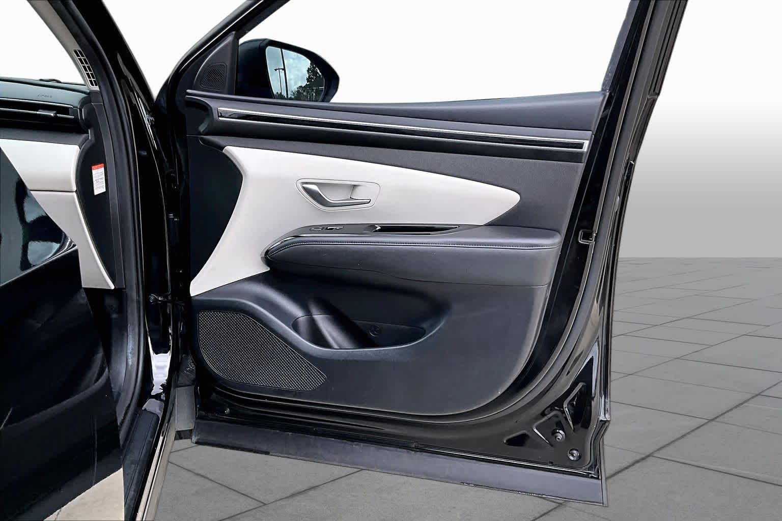 2022 Hyundai Tucson Hybrid photo 21 of 32