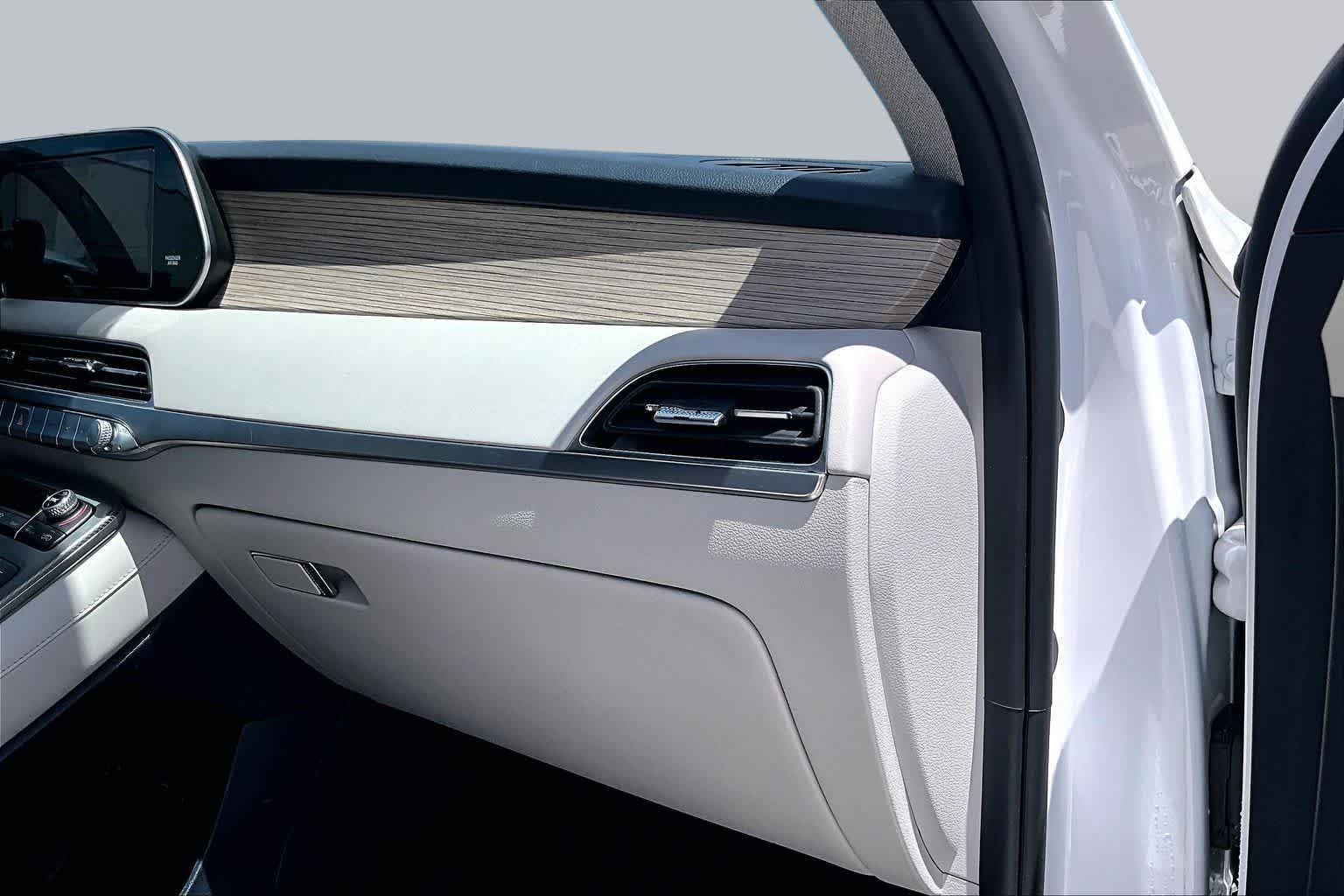 2021 Hyundai Palisade Limited Hyper White at Baytown Ford