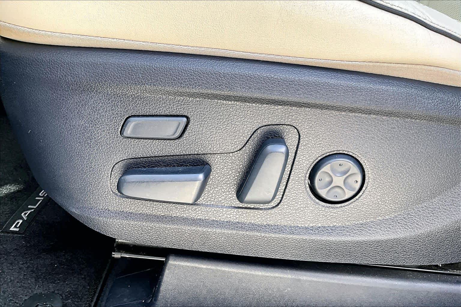 2021 Hyundai Palisade Limited Hyper White at Baytown Ford