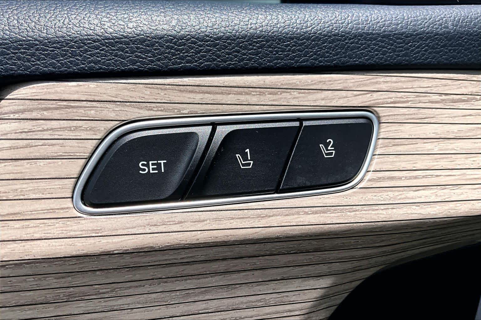 2021 Hyundai Palisade Limited Hyper White at Baytown Ford