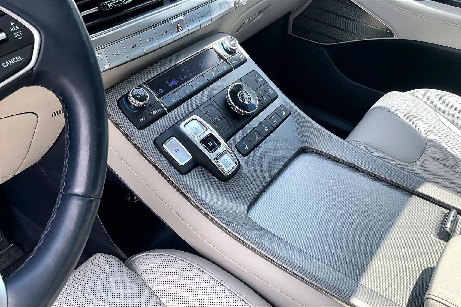 2021 Hyundai Palisade Limited Hyper White at Baytown Ford