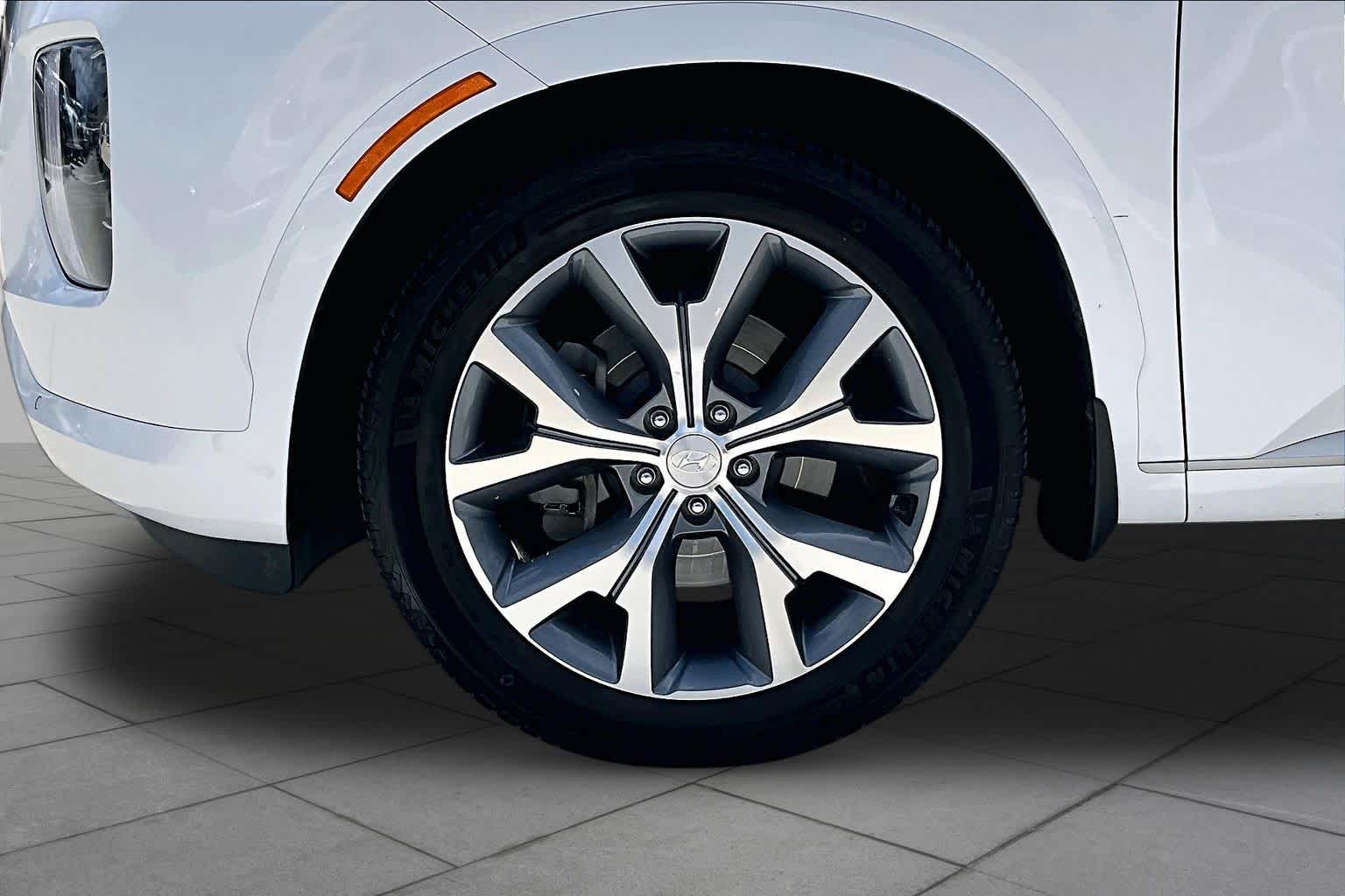 2021 Hyundai Palisade Limited Hyper White at Baytown Ford