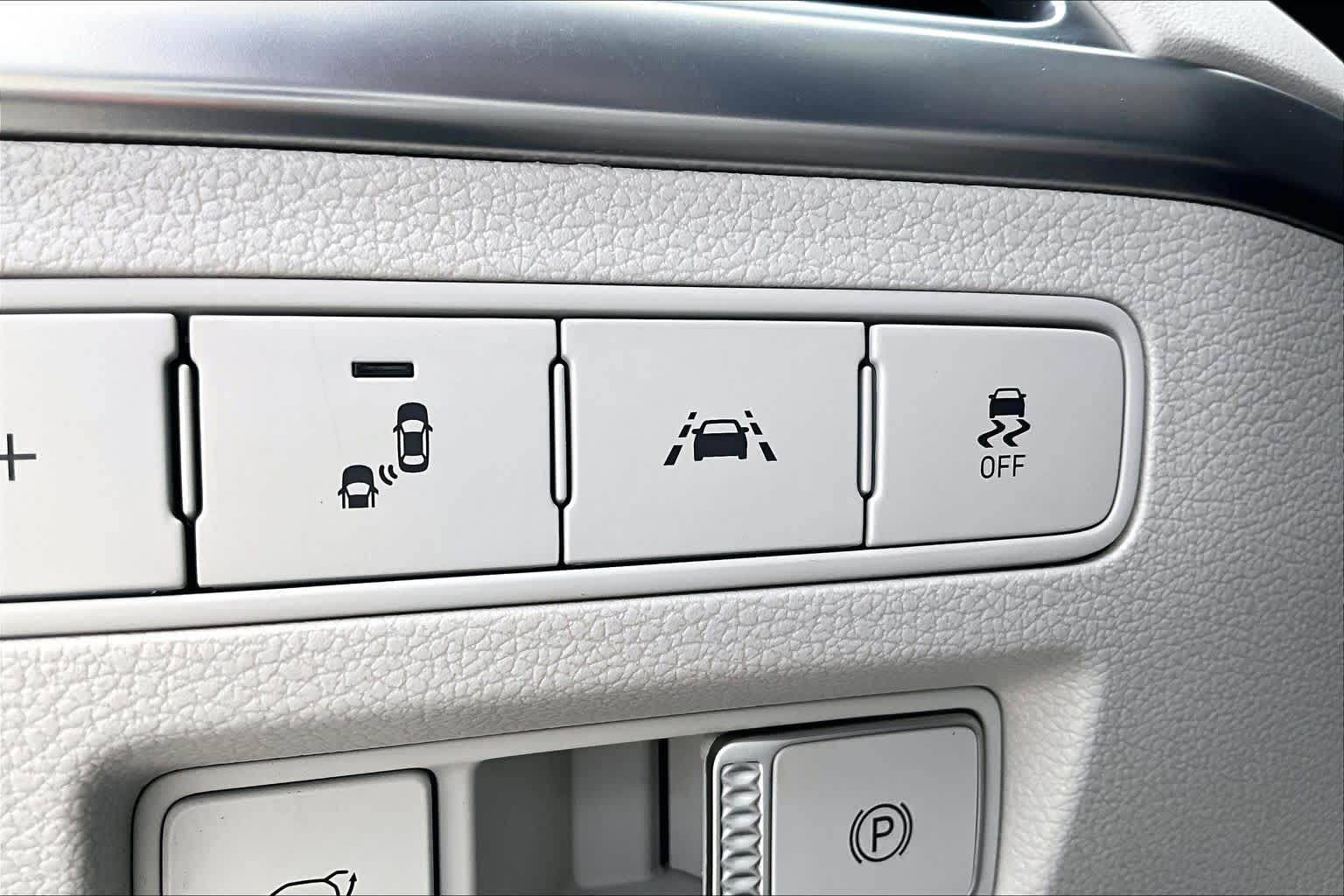2021 Hyundai Palisade Limited Sierra Burgundy at Beck & Masten Kia