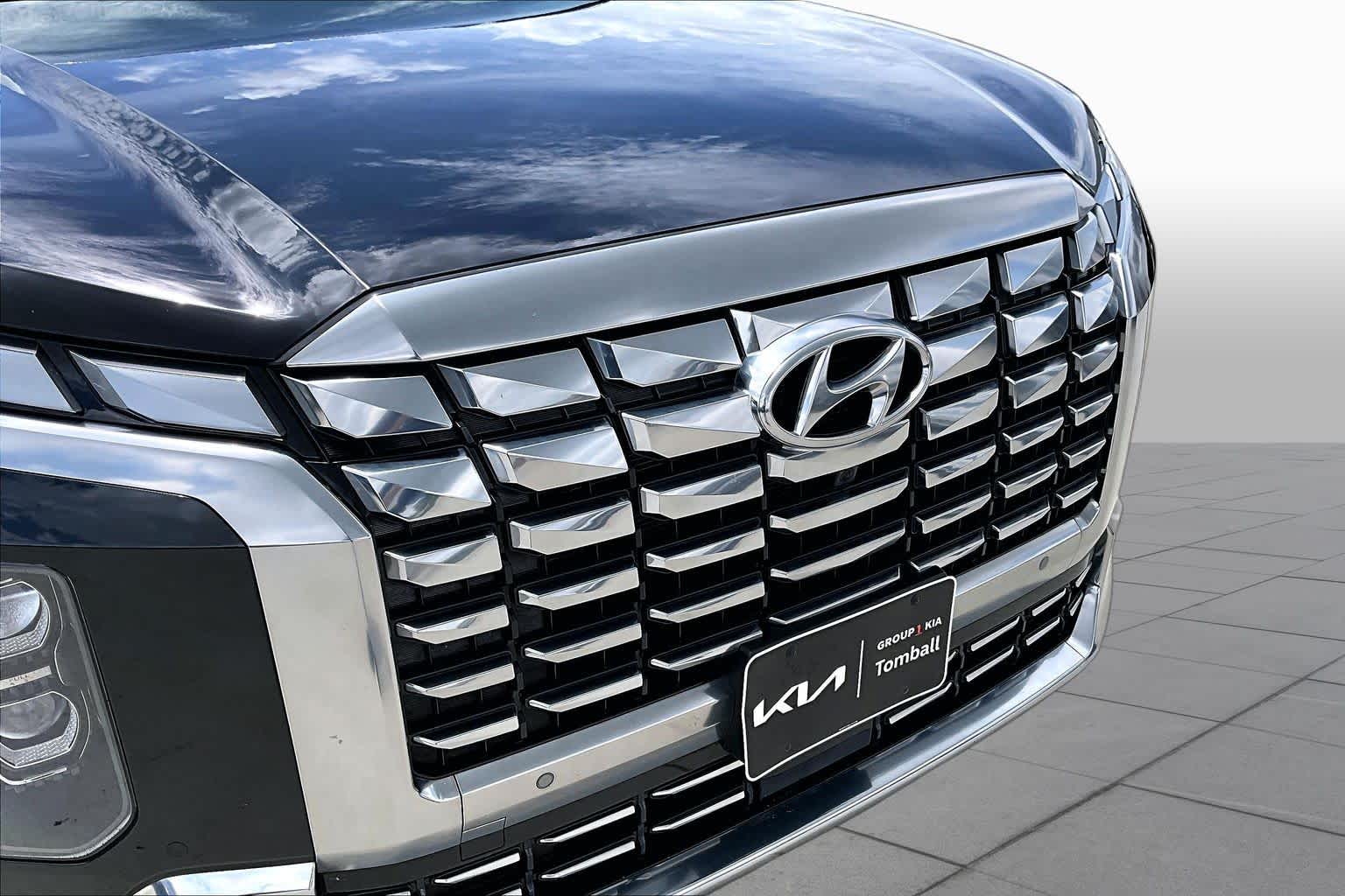 2024 Hyundai Palisade Calligraphy Abyss Black Pearl at Tomball Chrysler Dodge Jeep Ram