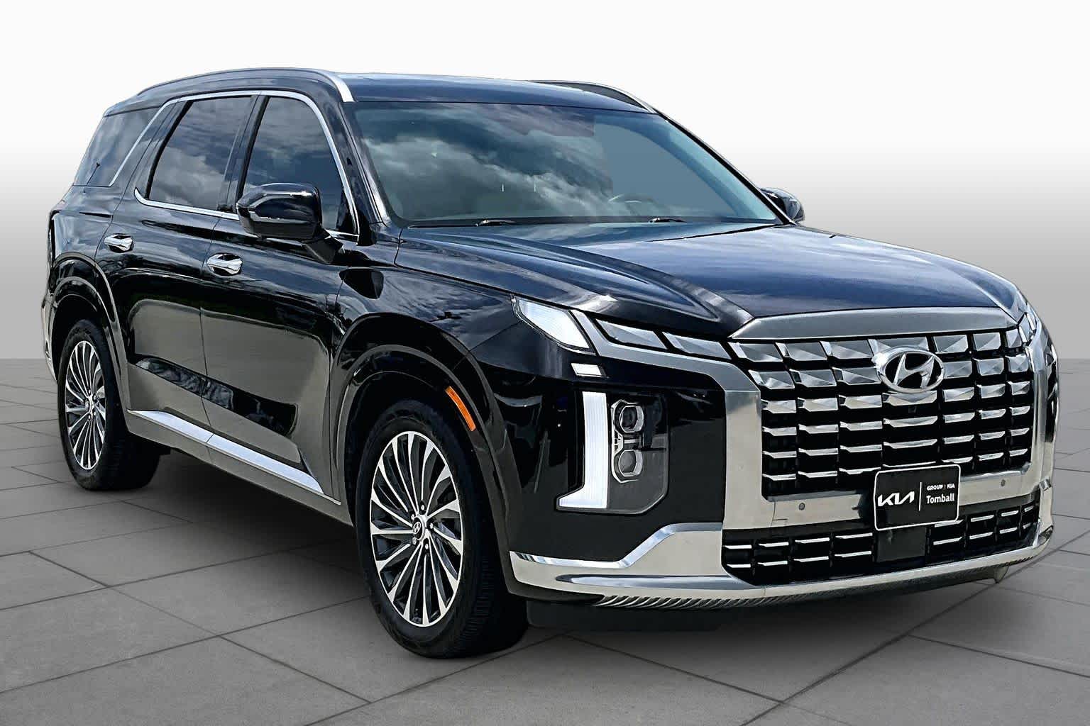 2024 Hyundai Palisade Calligraphy Abyss Black Pearl at Tomball Chrysler Dodge Jeep Ram