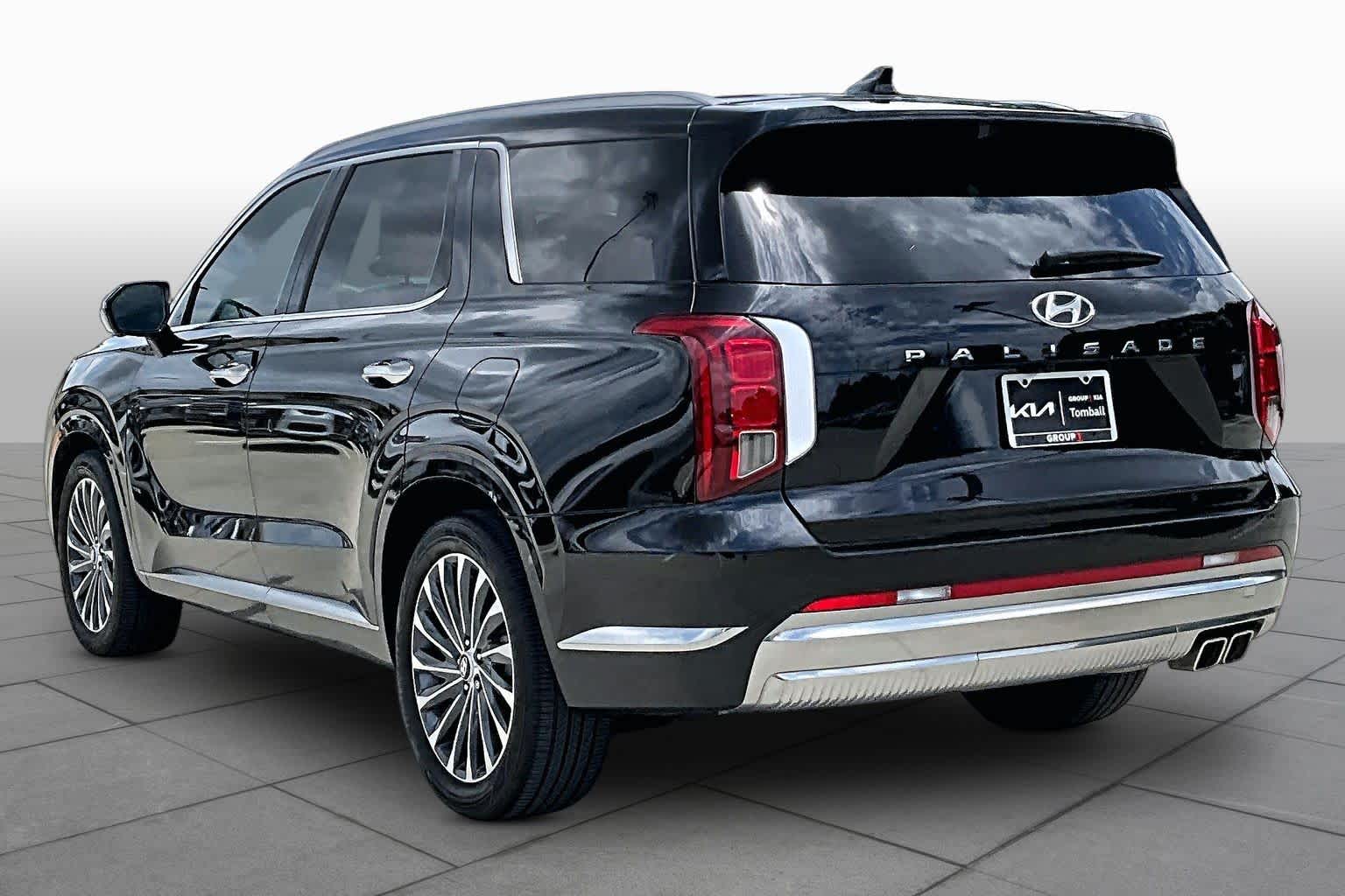 2024 Hyundai Palisade Calligraphy Abyss Black Pearl at Tomball Chrysler Dodge Jeep Ram