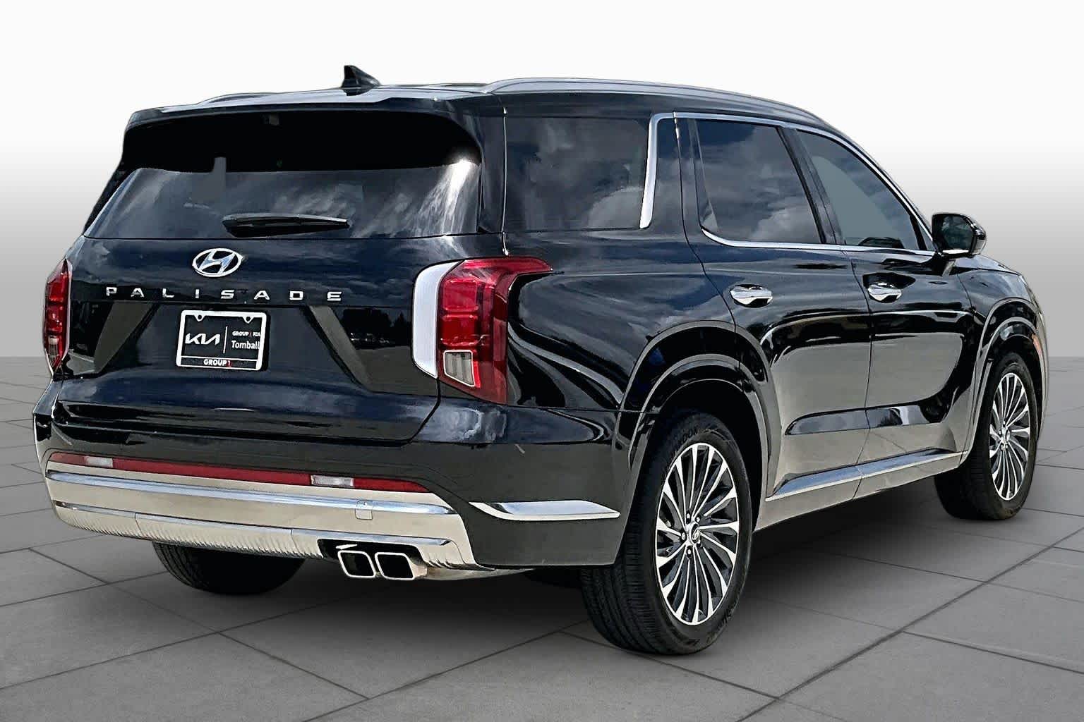 2024 Hyundai Palisade Calligraphy Abyss Black Pearl at Tomball Chrysler Dodge Jeep Ram