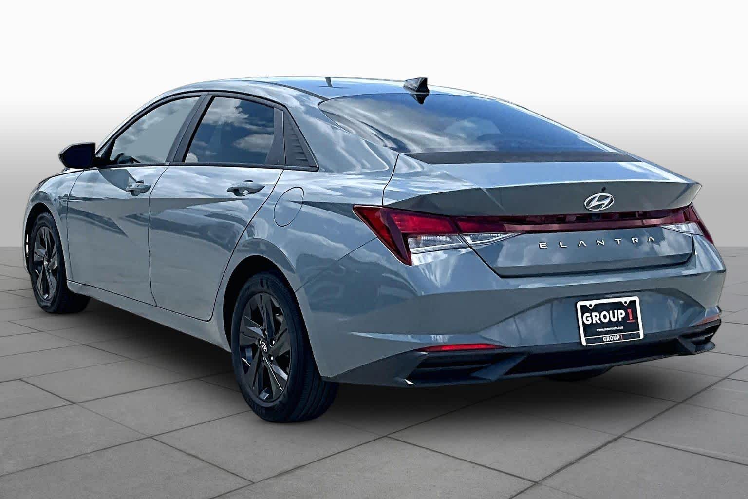 2022 Hyundai Elantra SEL Electric Shadow at AutoNation USA Houston