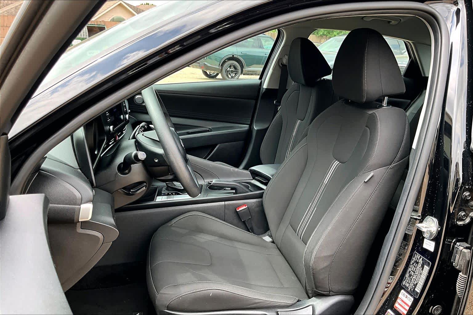 2023 Hyundai Elantra SEL - 7