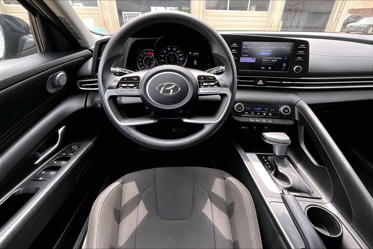 2023 Hyundai Elantra SEL - 5