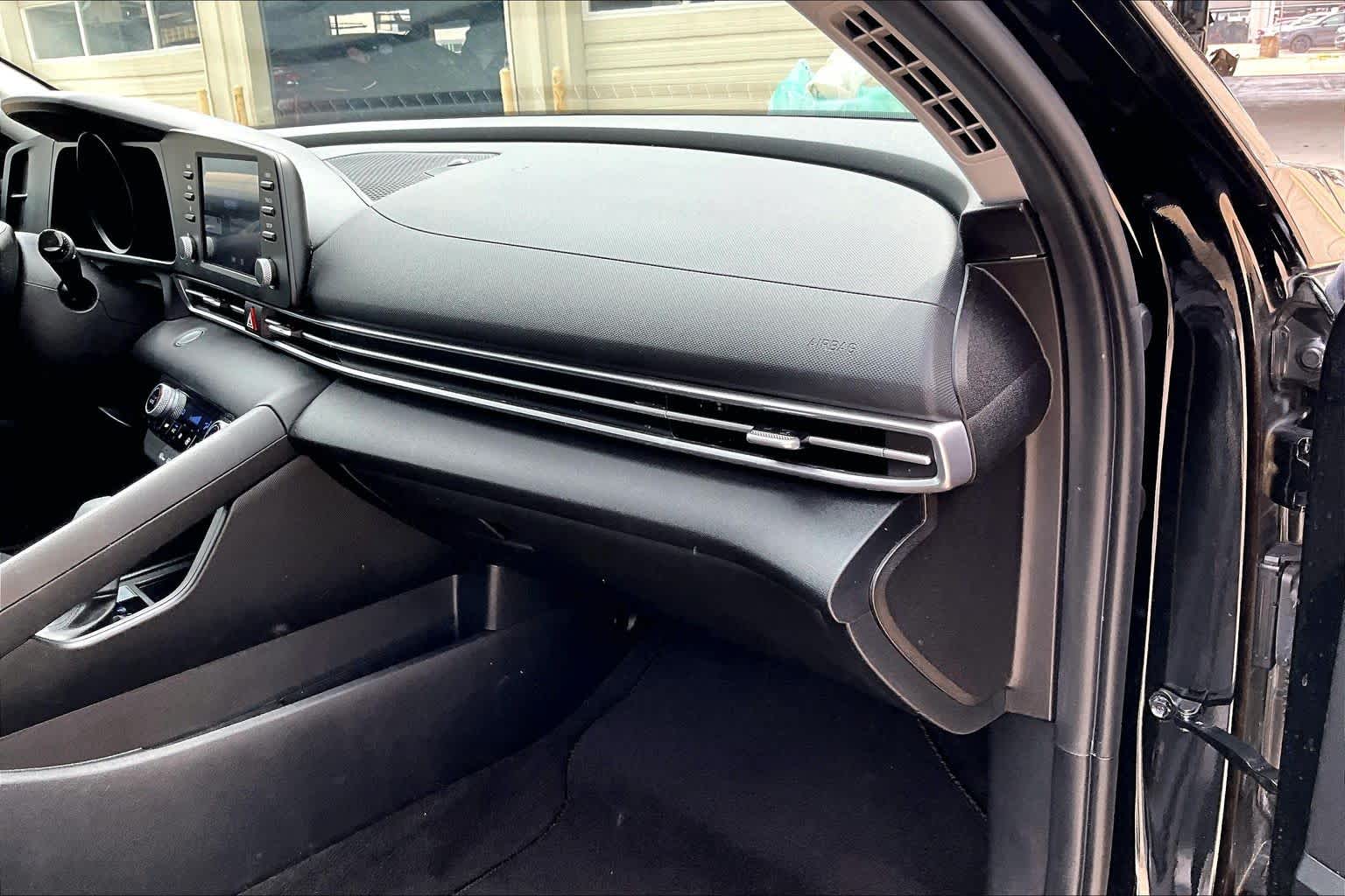 2023 Hyundai Elantra SEL Phantom Black at HGreg Houston