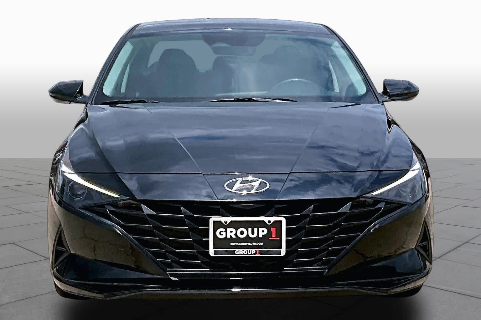 2023 Hyundai Elantra SEL - 3