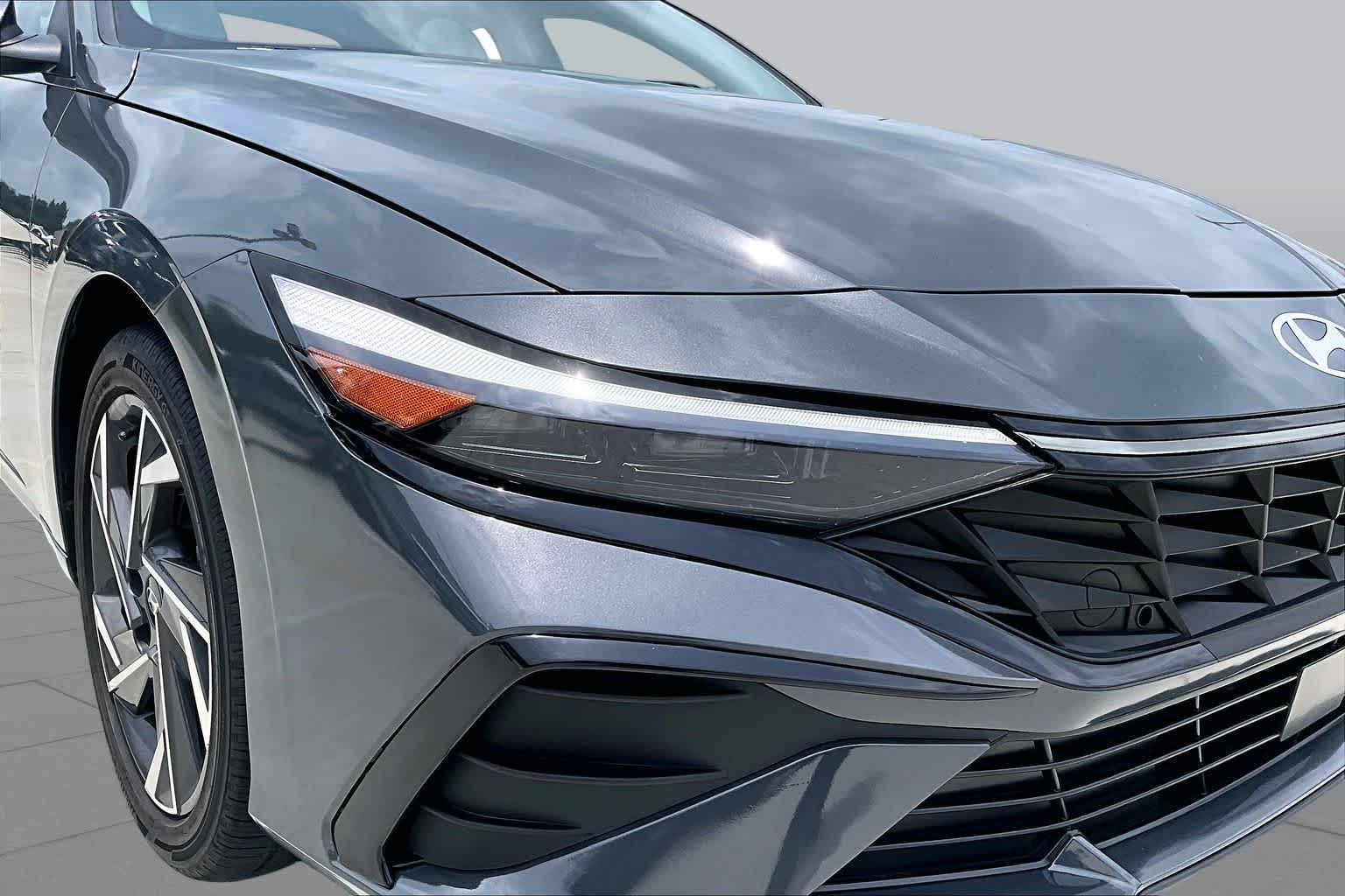 2025 Hyundai Elantra Limited Ecotronic Gray at HGreg Houston