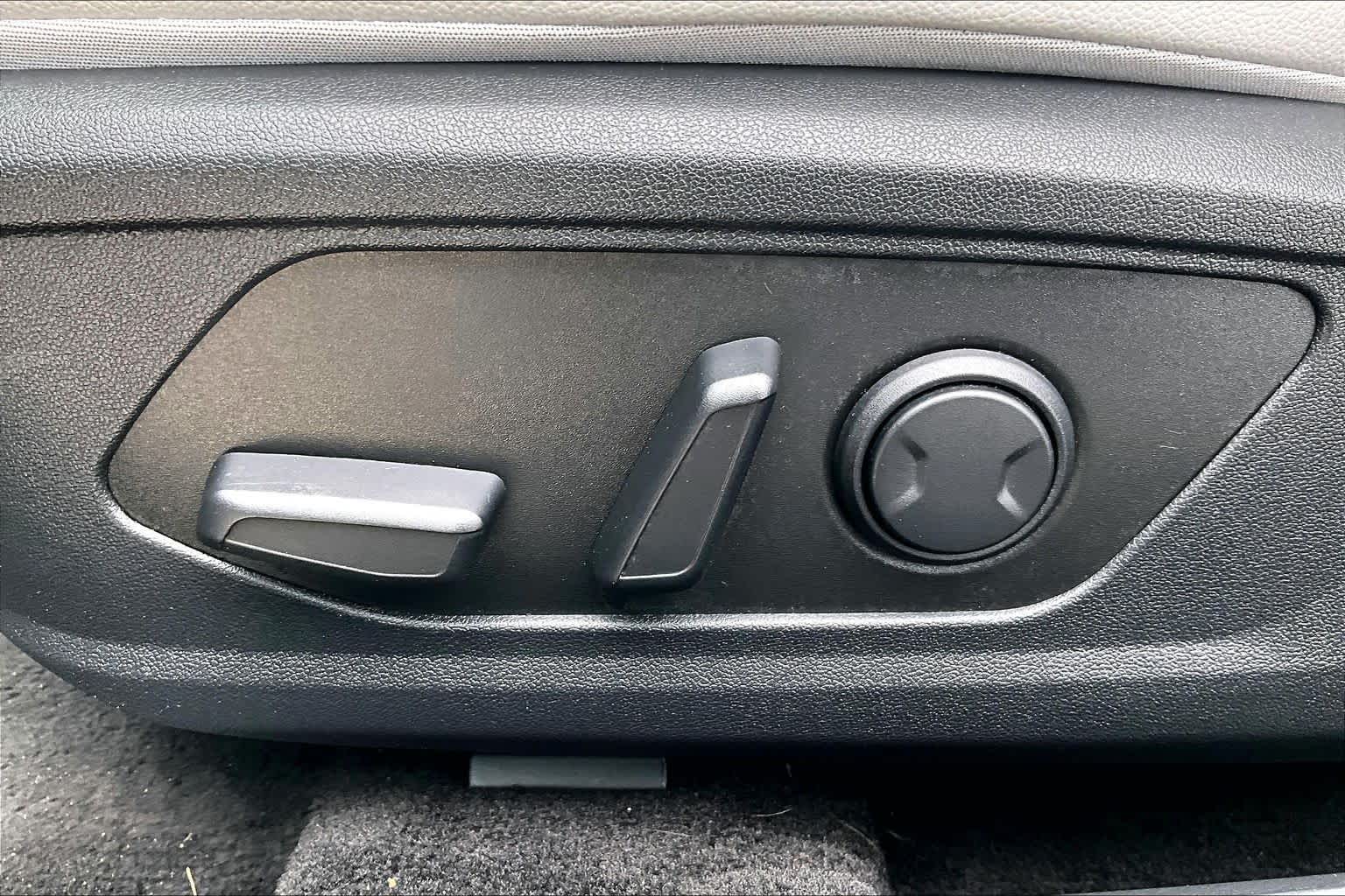 2025 Hyundai Elantra Limited Ecotronic Gray at HGreg Houston