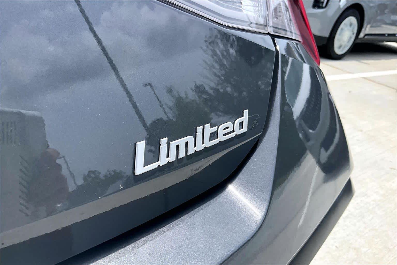 2025 Hyundai Elantra Limited Ecotronic Gray at HGreg Houston
