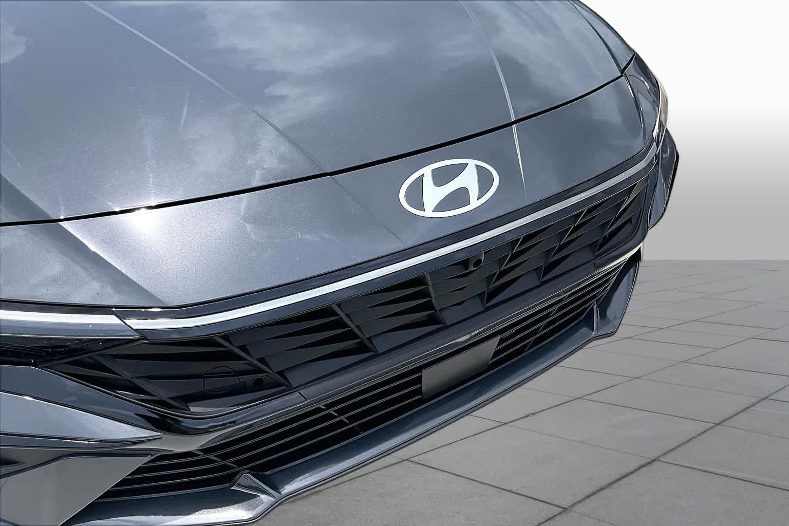 2025 Hyundai Elantra Limited Ecotronic Gray at HGreg Houston