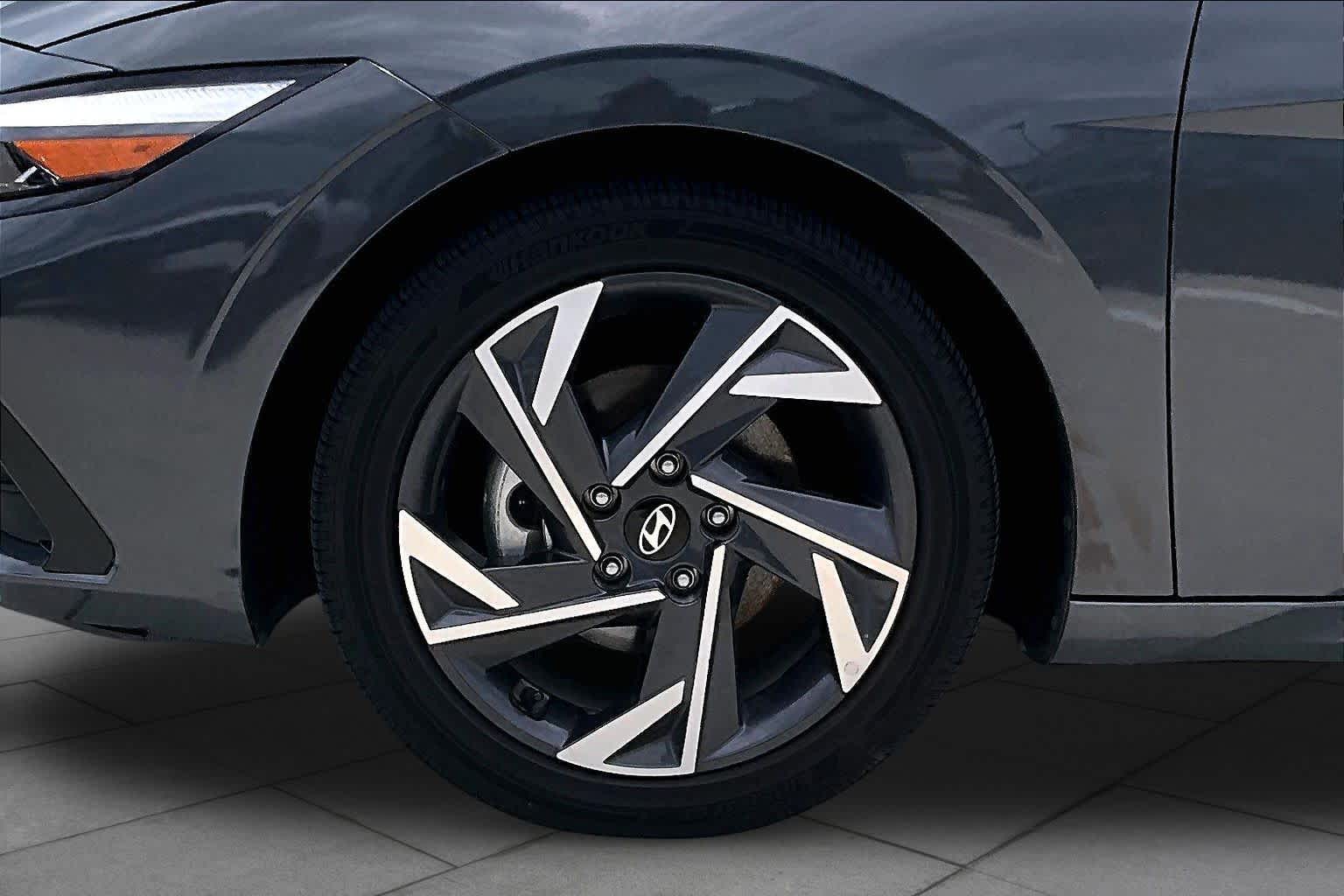 2025 Hyundai Elantra Limited Ecotronic Gray at HGreg Houston