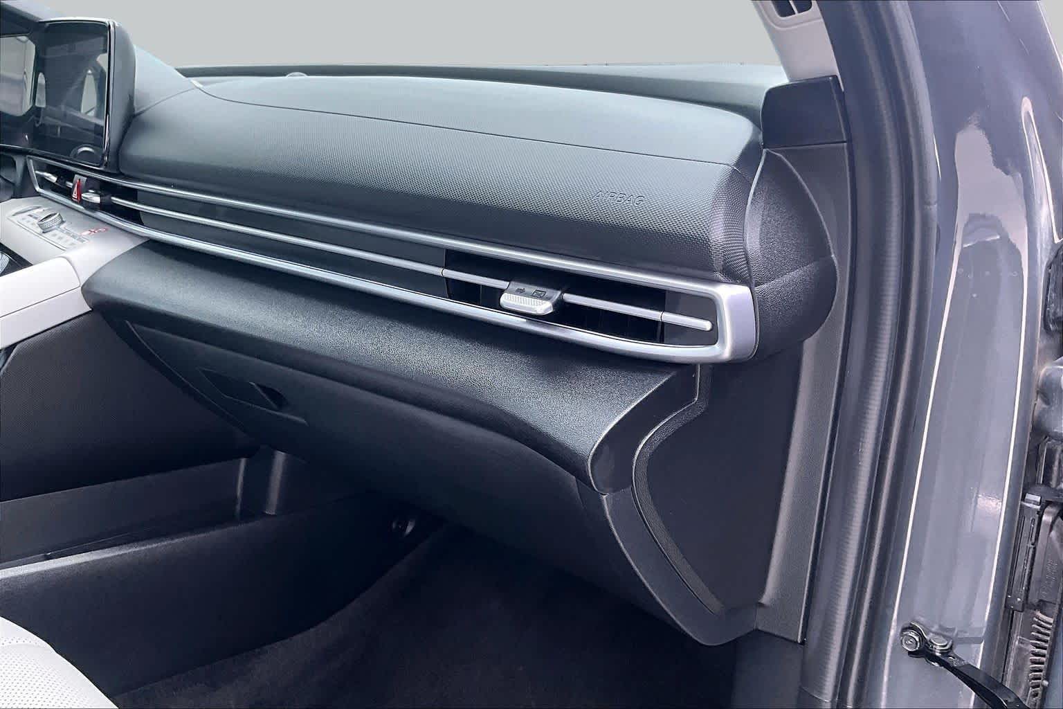 2025 Hyundai Elantra Limited Ecotronic Gray at HGreg Houston