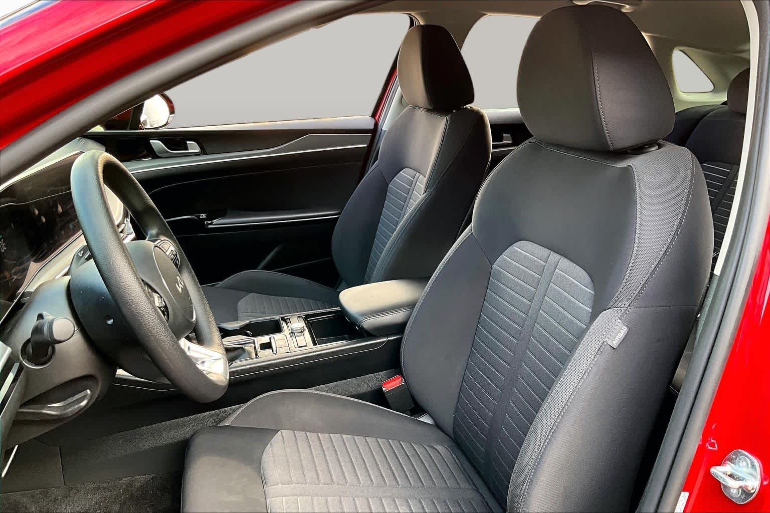2025 Kia K5 photo 14 of 65
