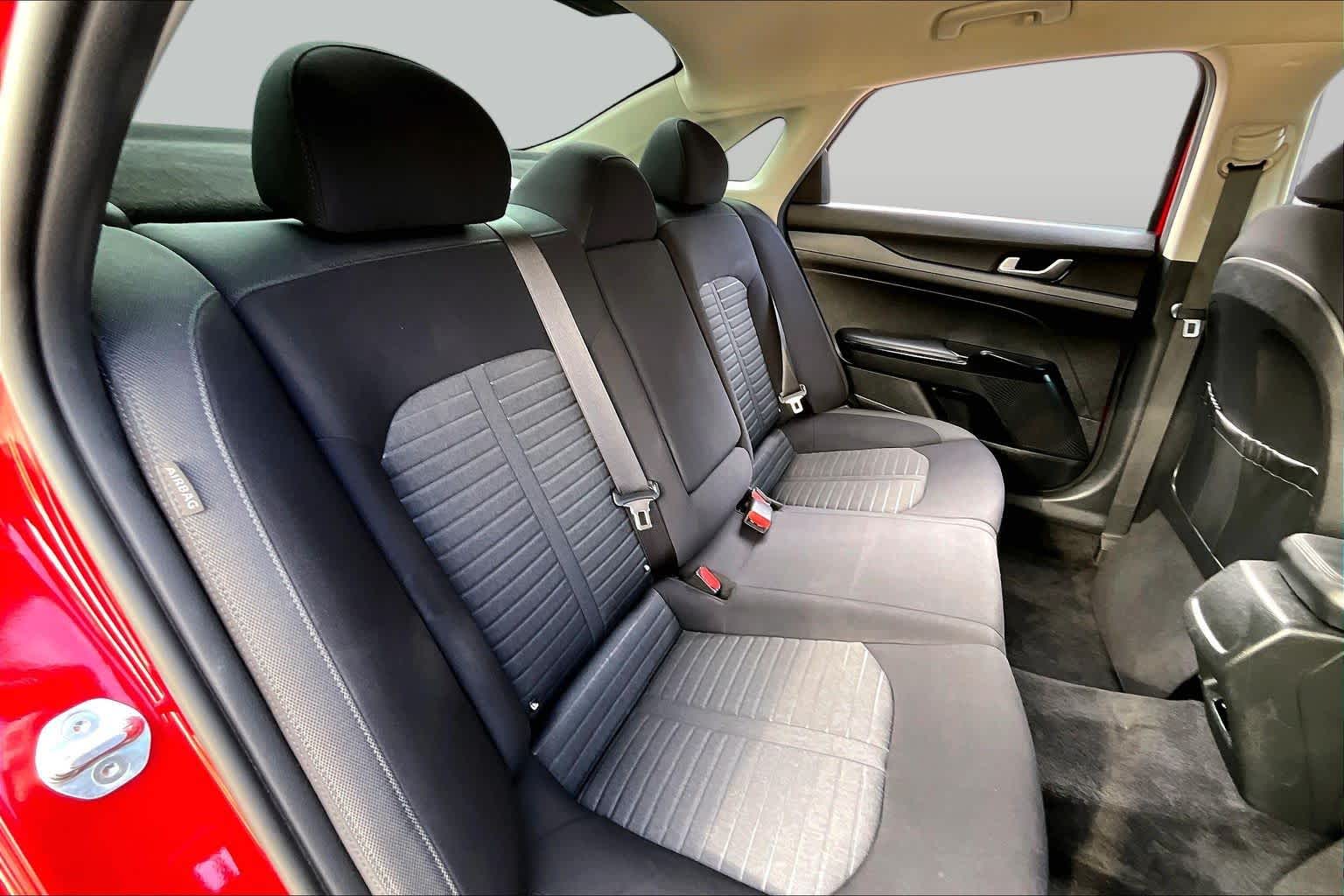 2025 Kia K5 photo 36 of 65