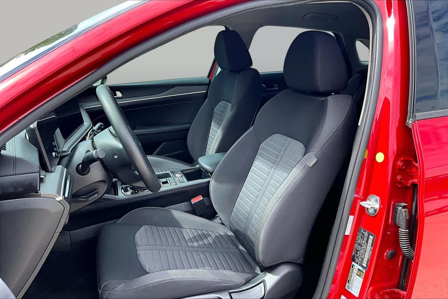 2025 Kia K5 photo 15 of 65
