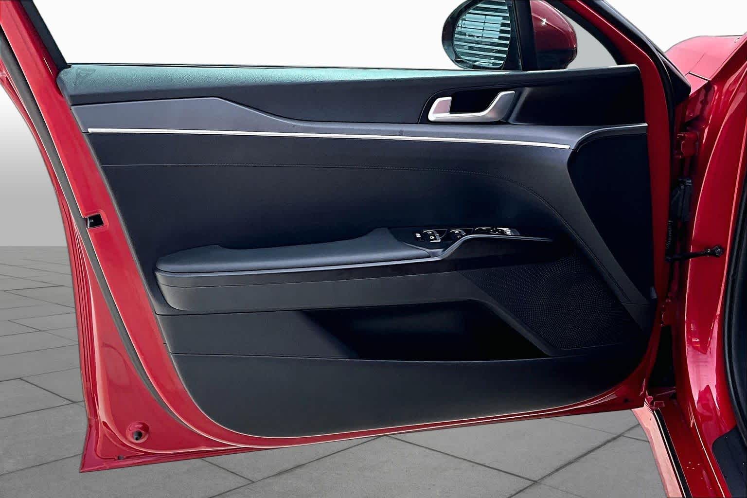 2025 Kia K5 photo 39 of 65