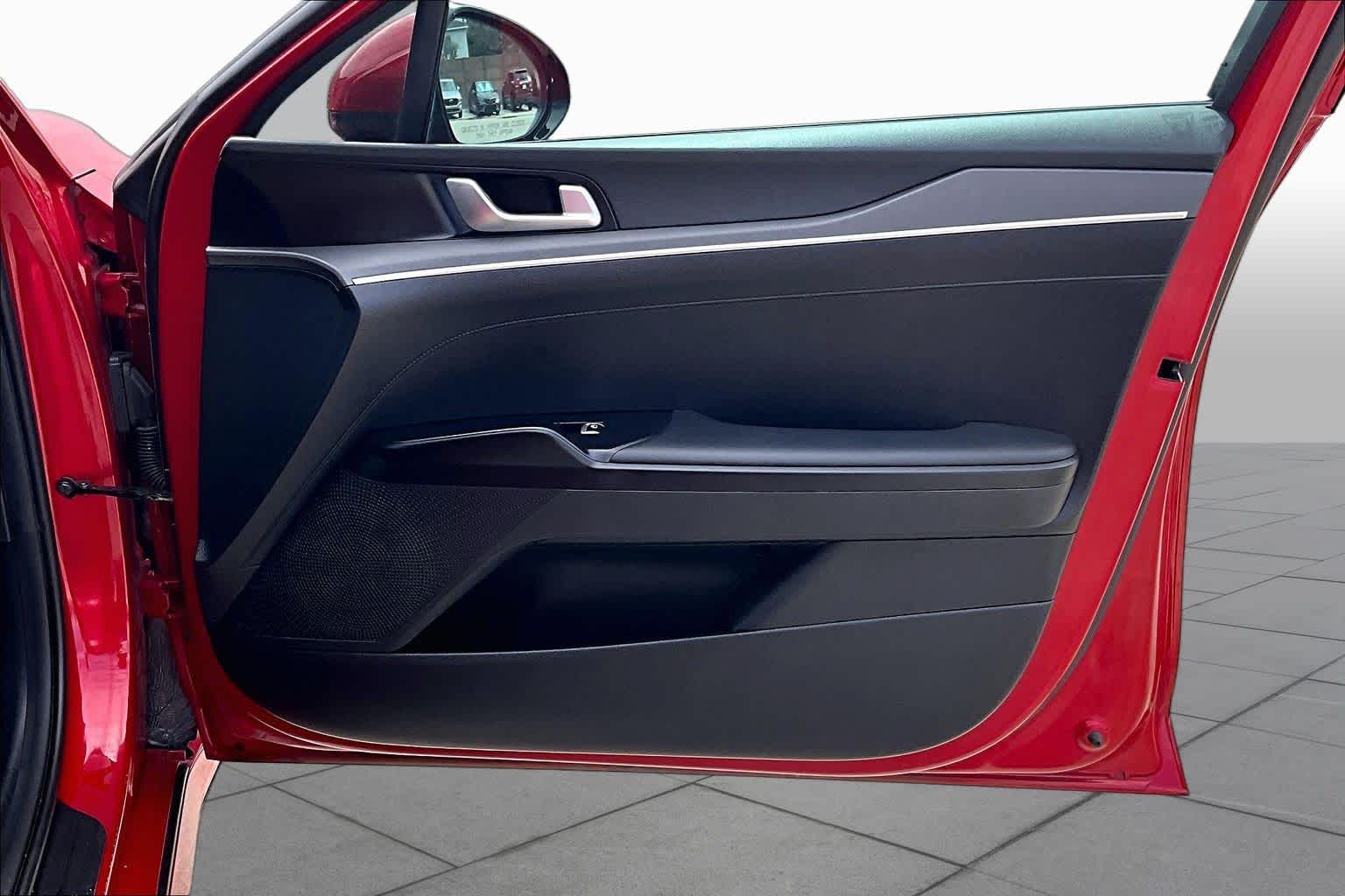 2025 Kia K5 photo 41 of 65