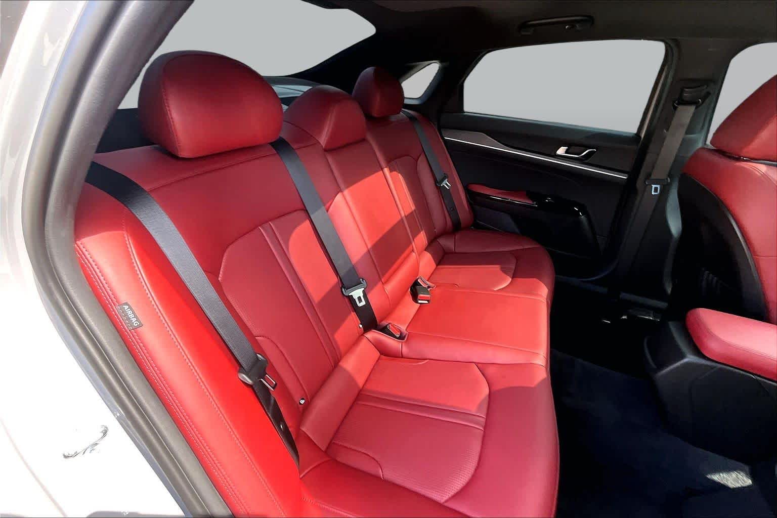2025 Kia K5 photo 18 of 31