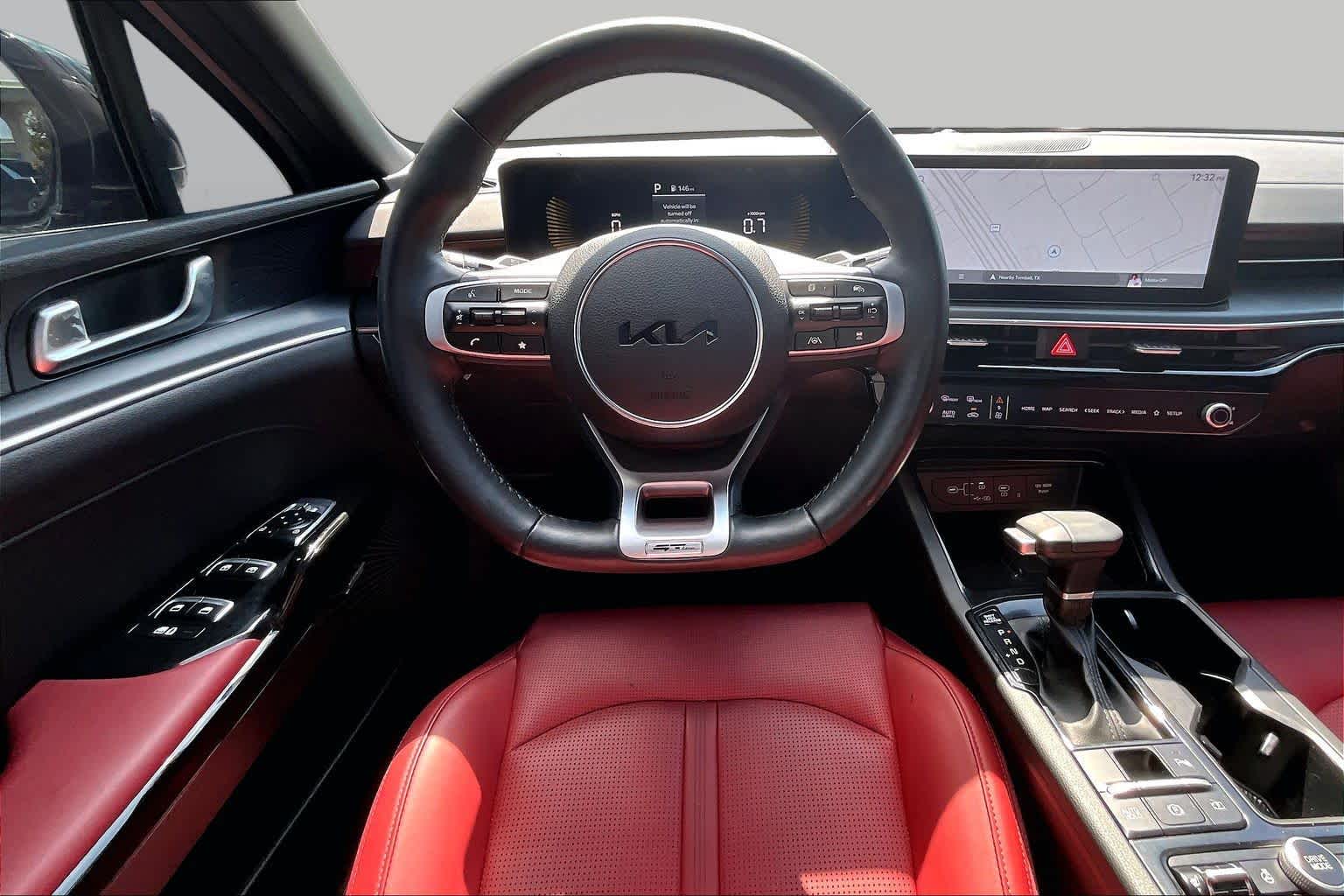 2025 Kia K5 photo 6 of 31
