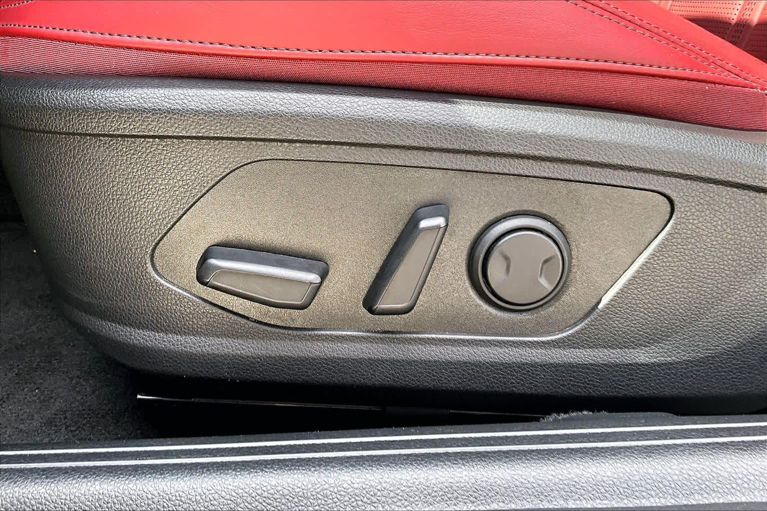 2025 Kia K5 photo 28 of 31