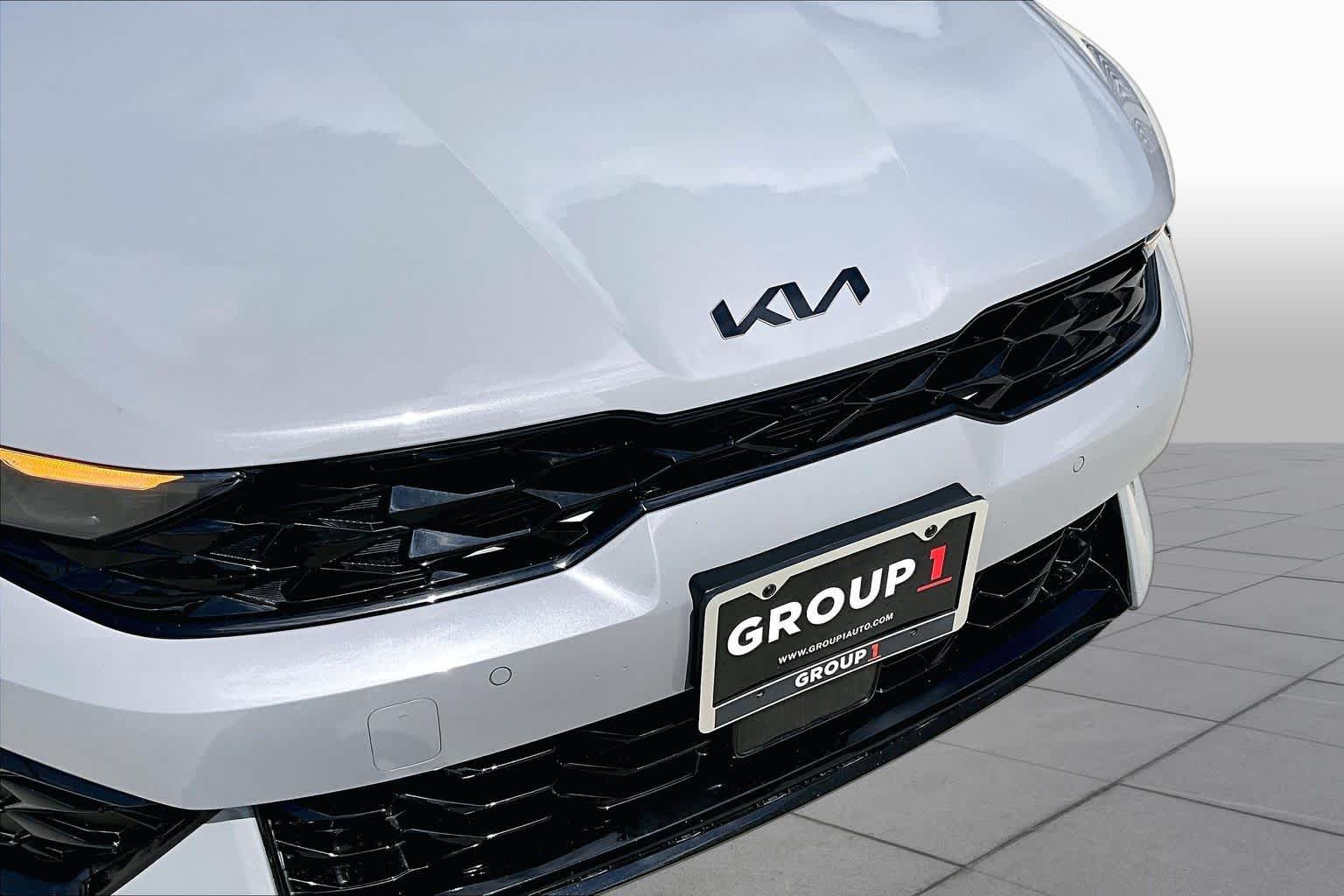 2025 Kia K5 photo 27 of 31