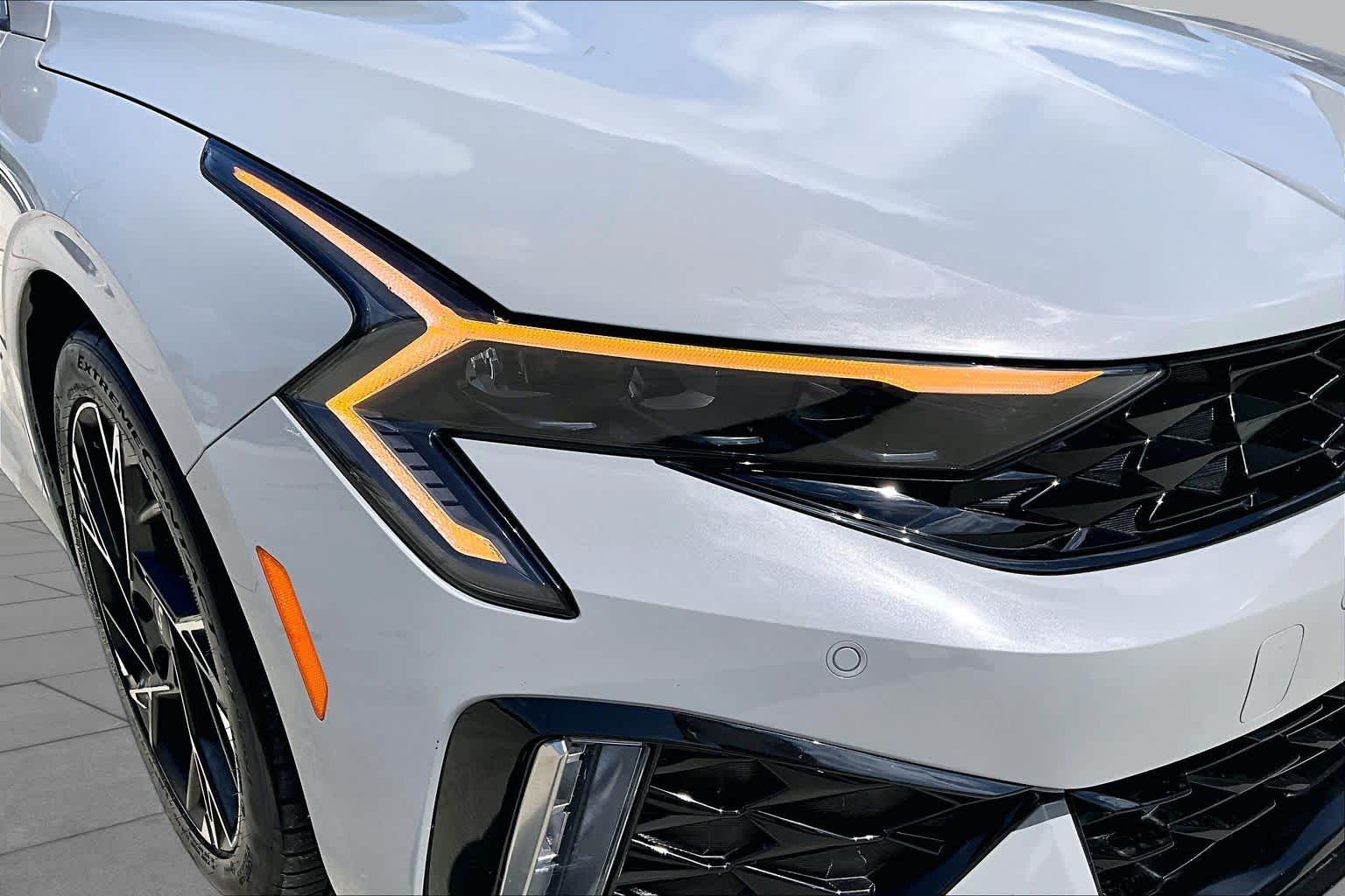 2025 Kia K5 photo 25 of 31