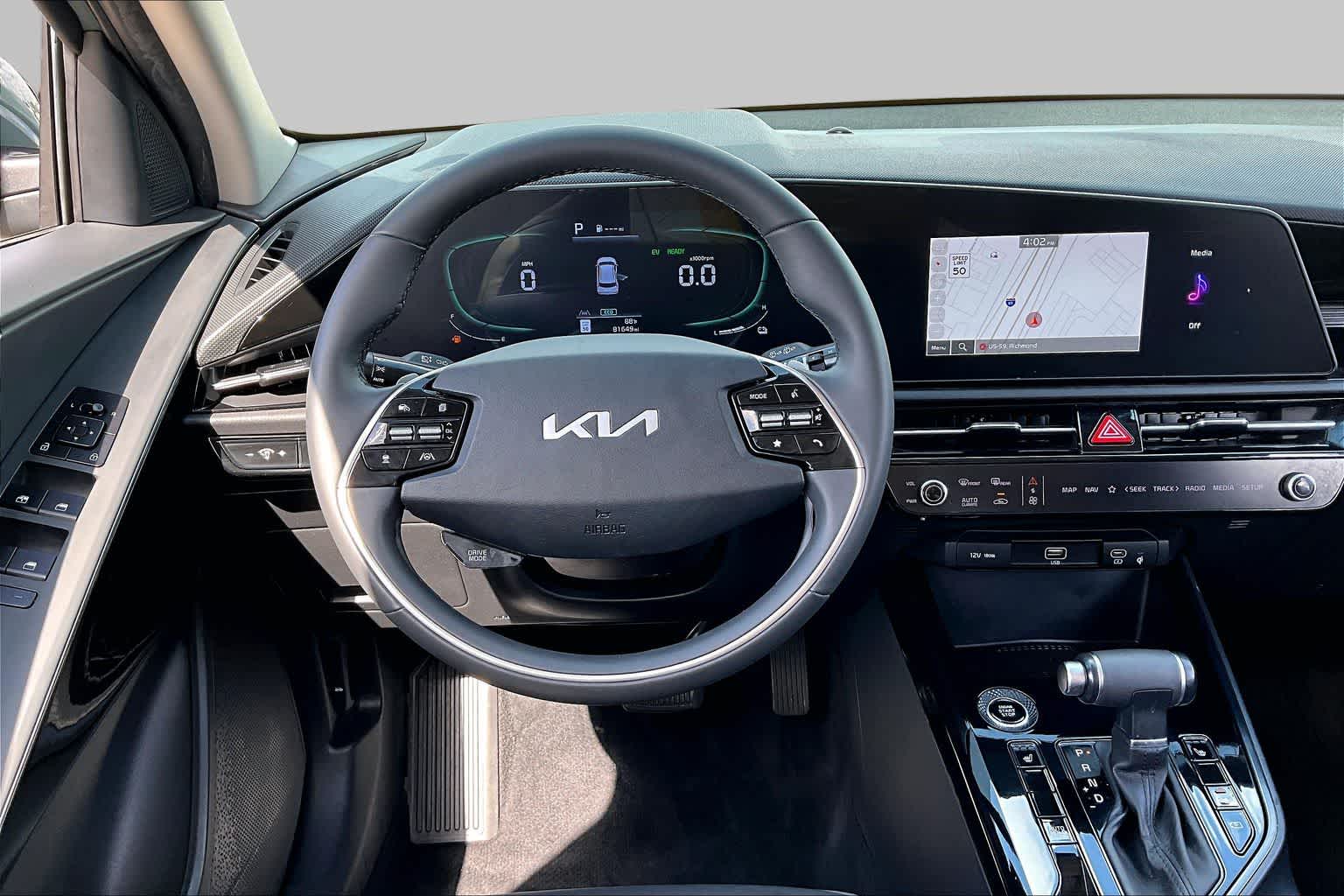 2023 Kia Niro EX - 10
