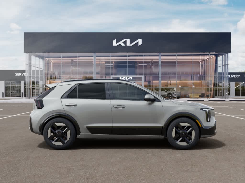 2027 Kia Niro photo 7 of 27