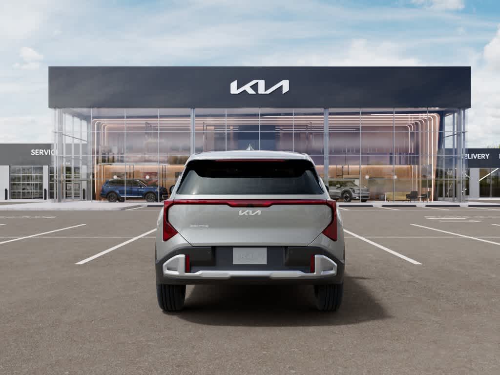 2027 Kia Seltos photo 5 of 27