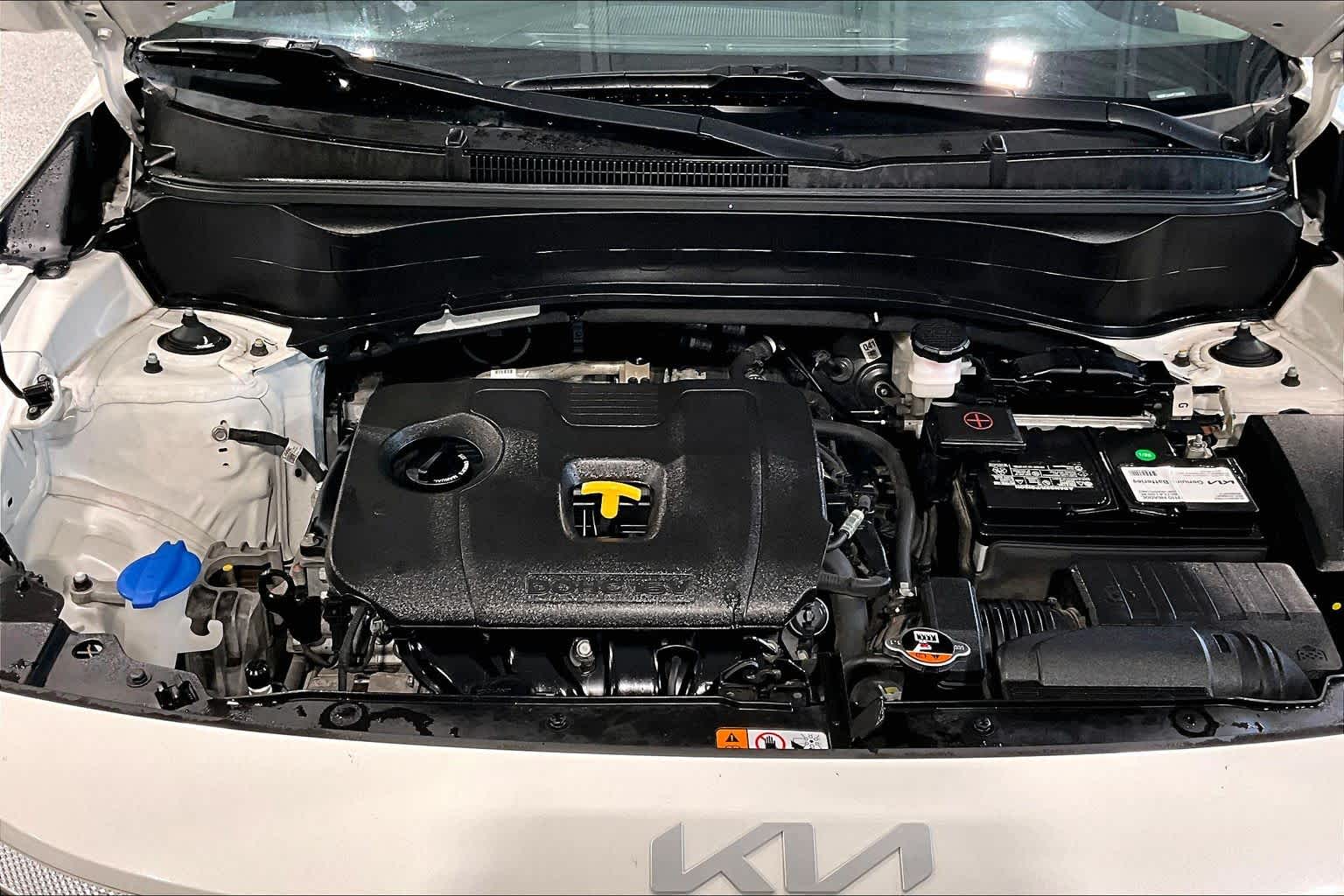 2023 Kia Seltos LX Snow White Pearl at HGreg Houston