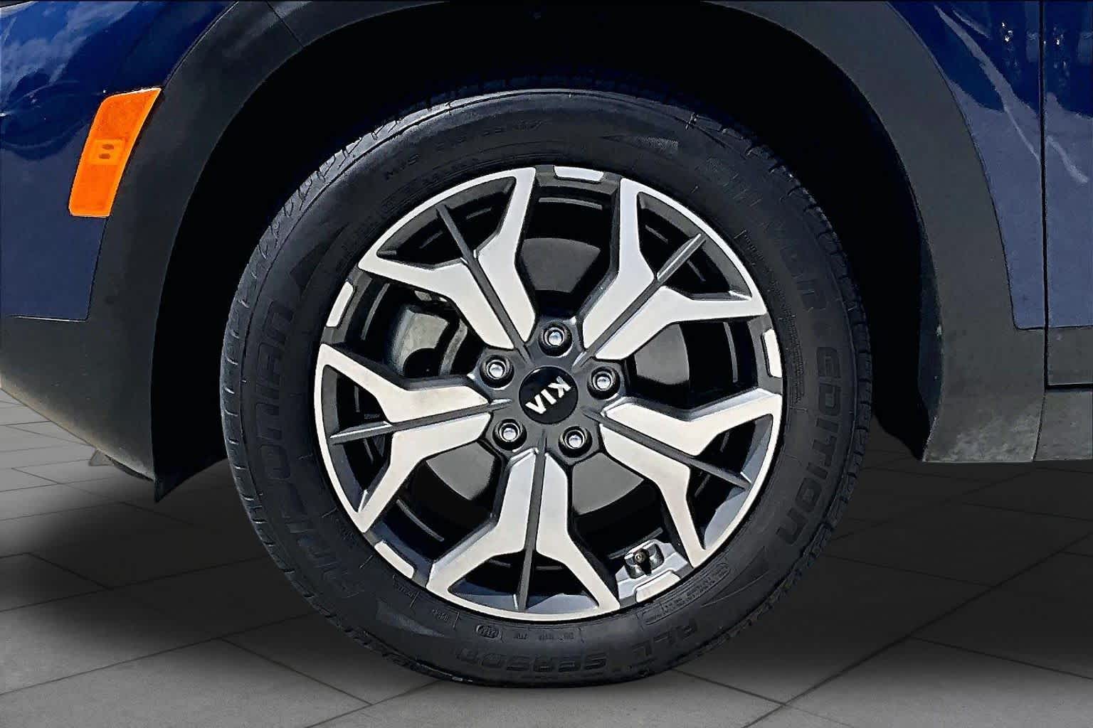2021 Kia Seltos photo 10 of 31