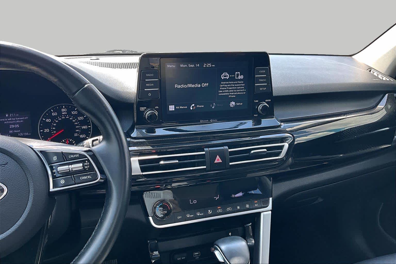 2021 Kia Seltos photo 7 of 31