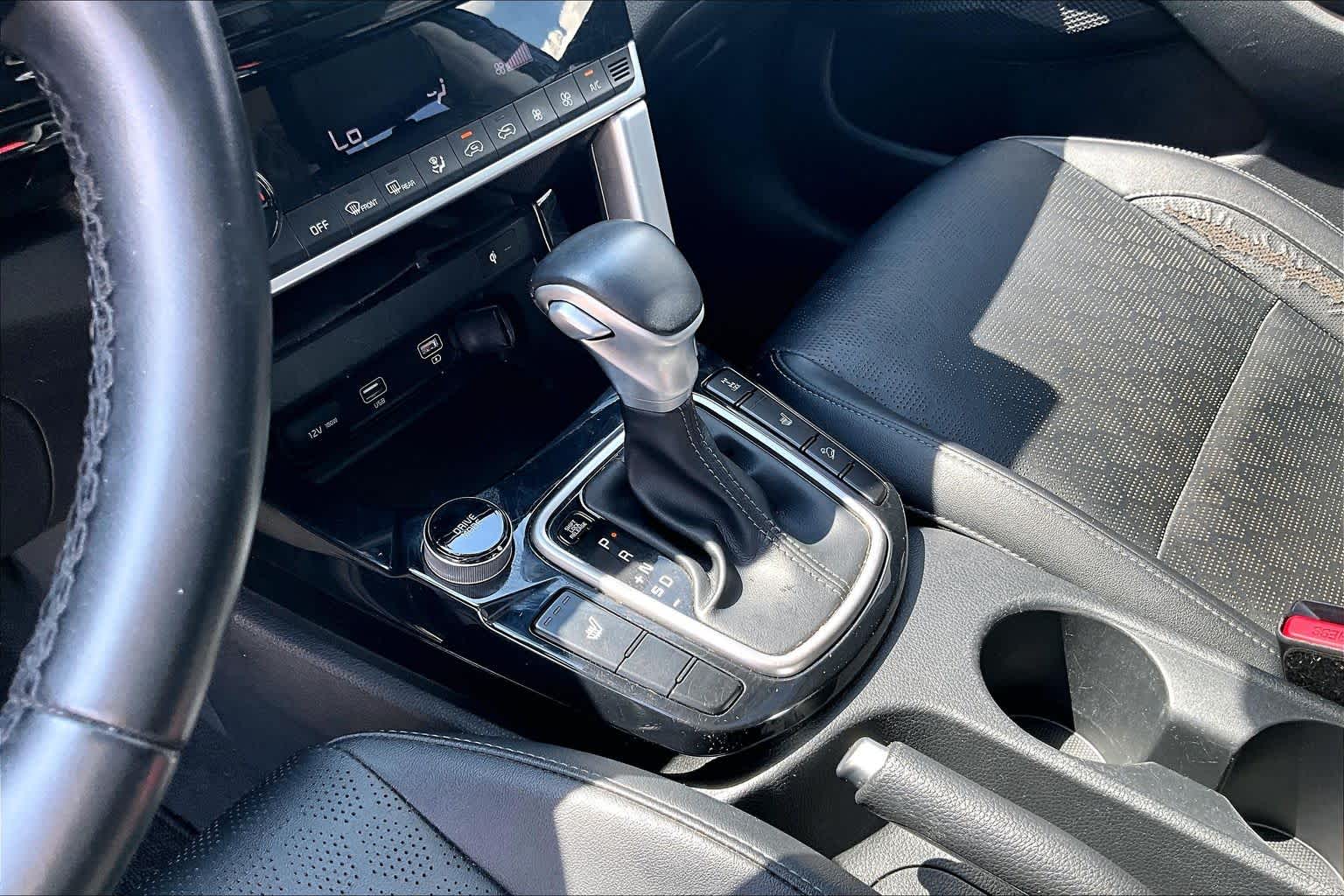 2021 Kia Seltos photo 15 of 31