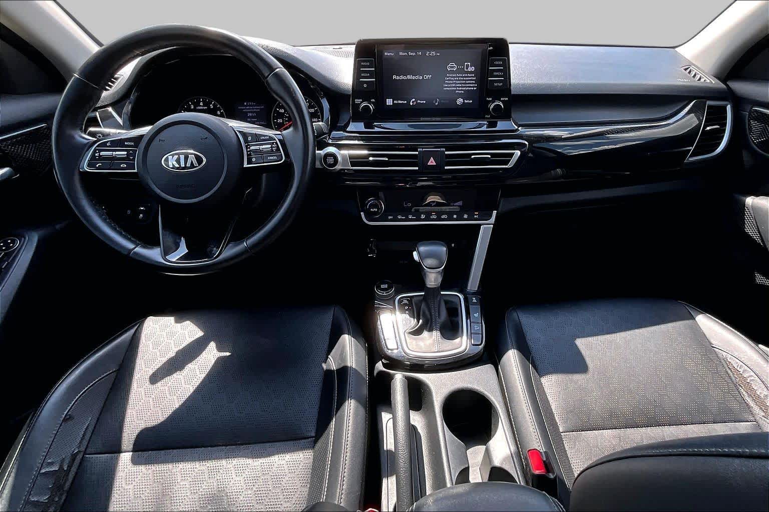 2021 Kia Seltos photo 14 of 31