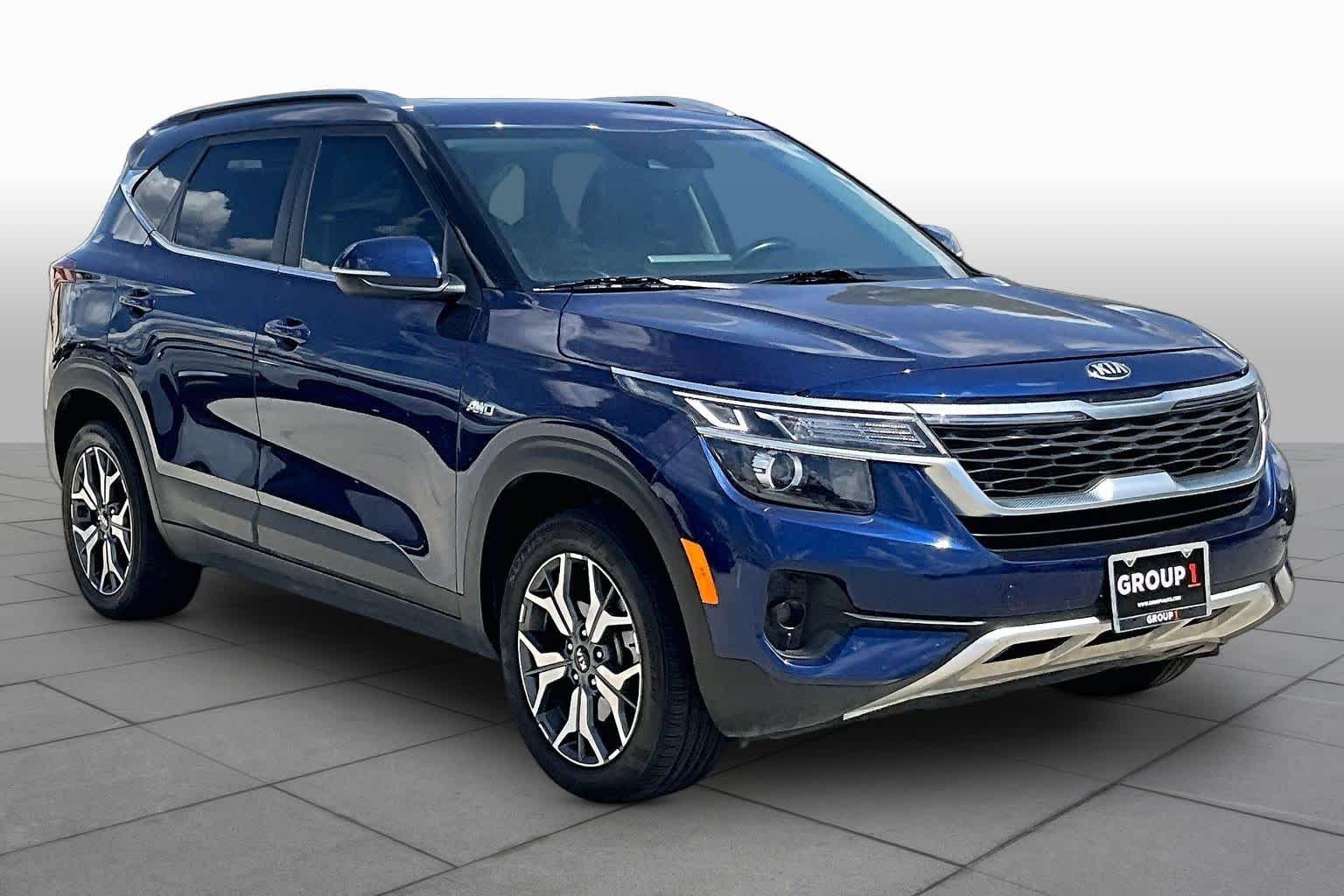 2021 Kia Seltos photo 3 of 31