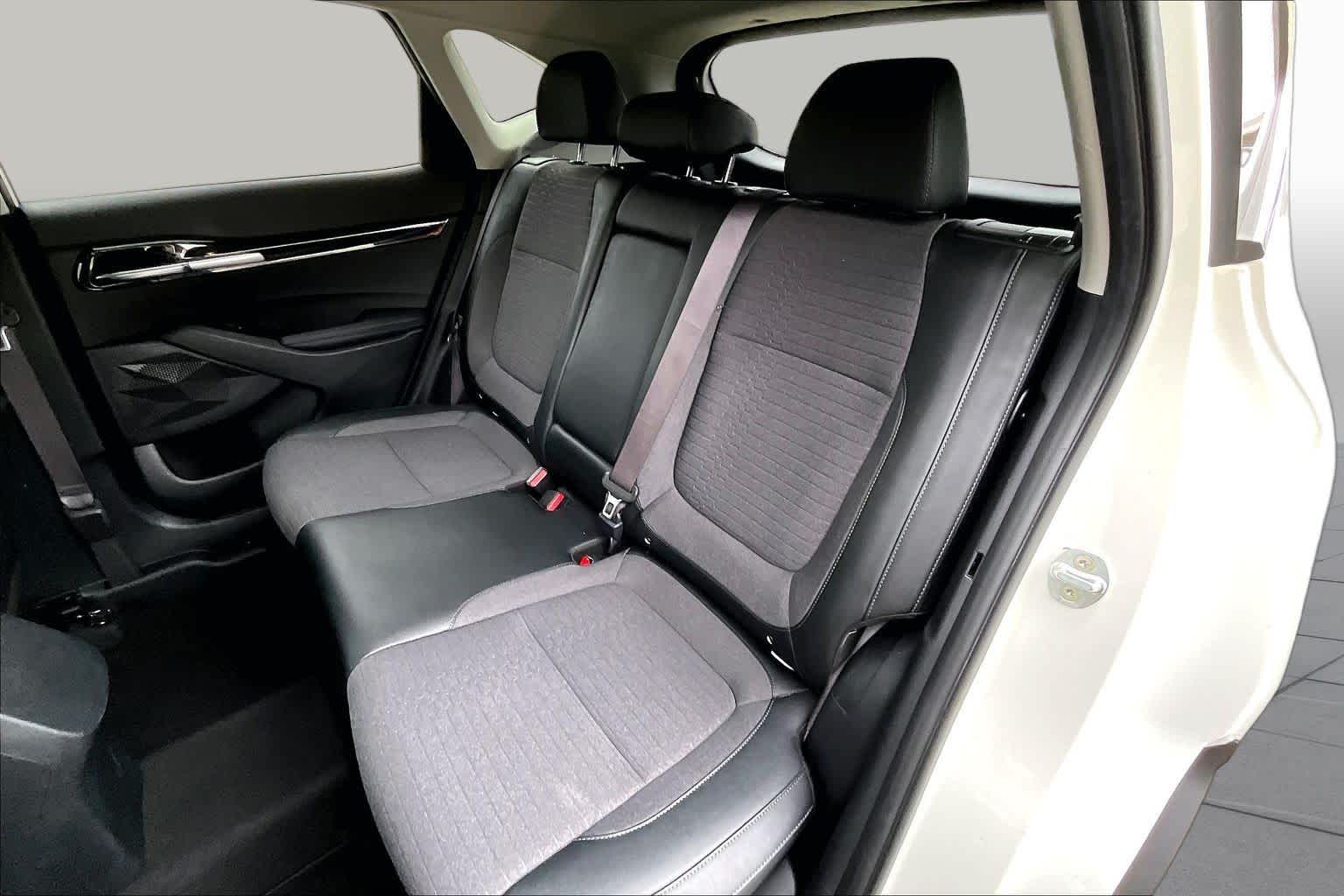 2021 Kia Seltos photo 18 of 30