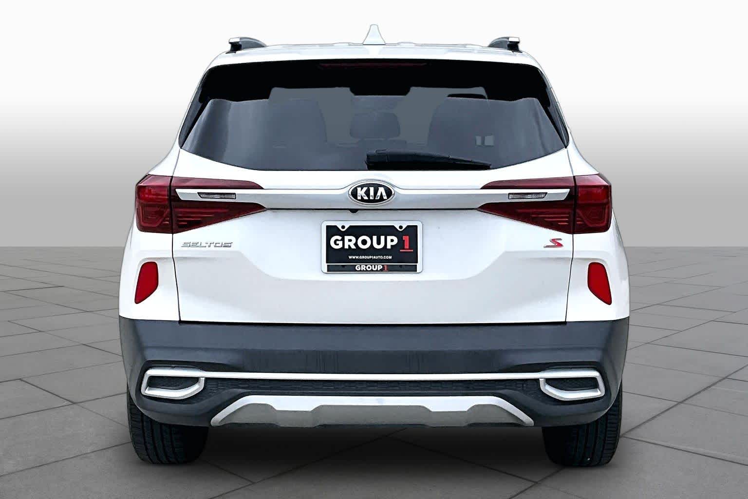 2021 Kia Seltos photo 5 of 30